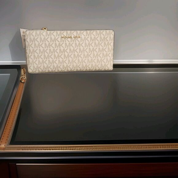 Michael Kors Jet Set Travel Double Zip Wristlet - Vanilla - Picture 1 of 5